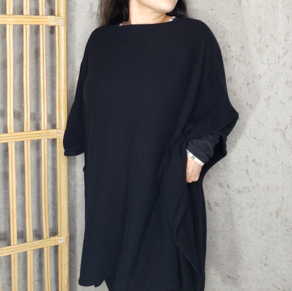 Zynni Accessories - Anthro Zynni 100% Cashmere Wrap Cover Up Poncho